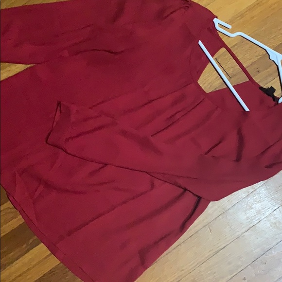 Red blouse - Picture 2 of 3